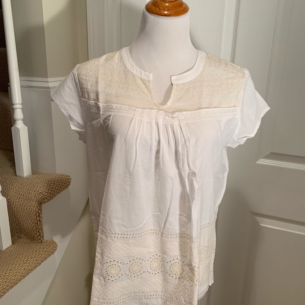 NWT, Lucky Brand cotton top w cream embroidery
